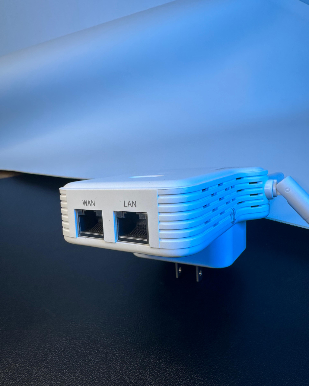 Repetidor Wifi Rompe Muros, 6 Antenas